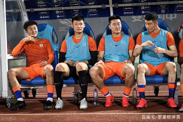 惨败日本二队20分！众媒体人呼吁郭士强下课，名记：杜锋接手吧